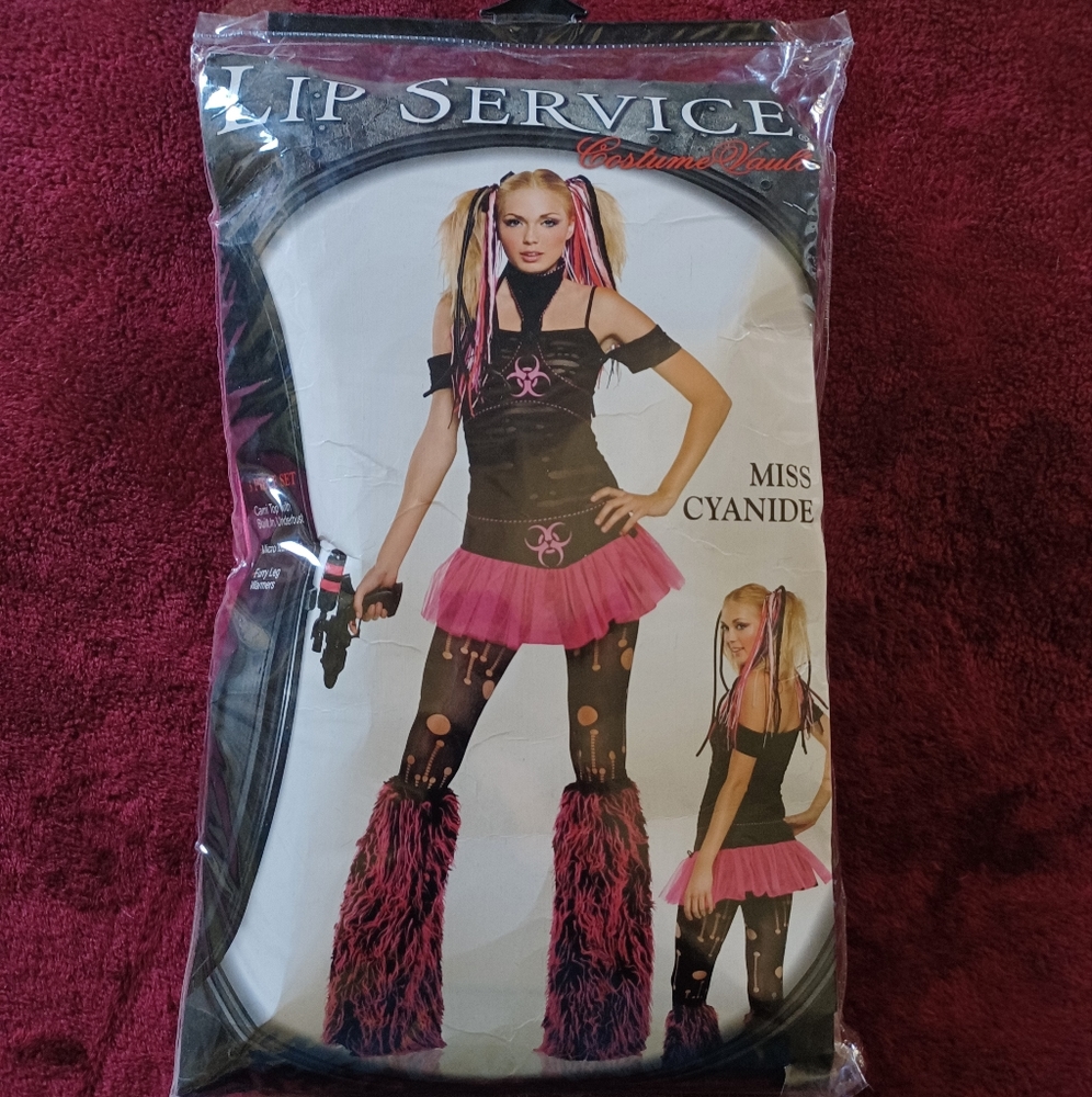 SOLD❗️Lip Service Miss Cyanide Skirt
